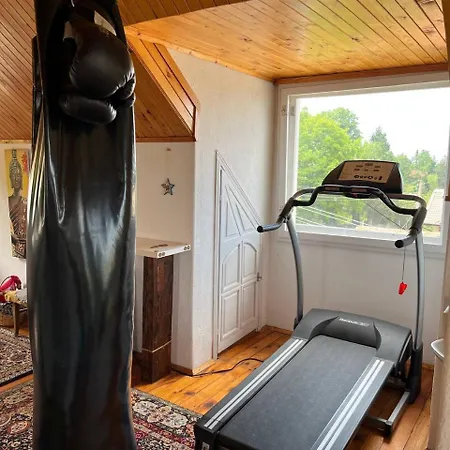 別荘 Spacious Mountain House Near Plovdiv, Forest Views Boykovo