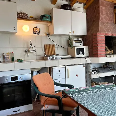 Spacious Mountain House Near Plovdiv, Forest Views 別荘