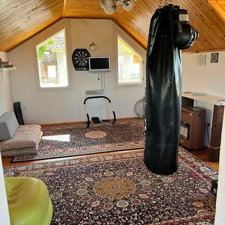 別荘 Spacious Mountain House Near Plovdiv, Forest Views Boykovo